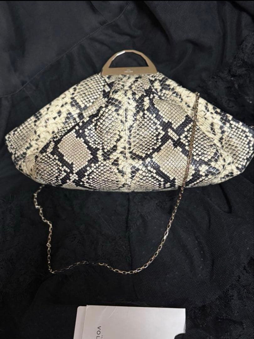【最終】新品未使用】THE VOLON パイソン柄クラッチバッグ