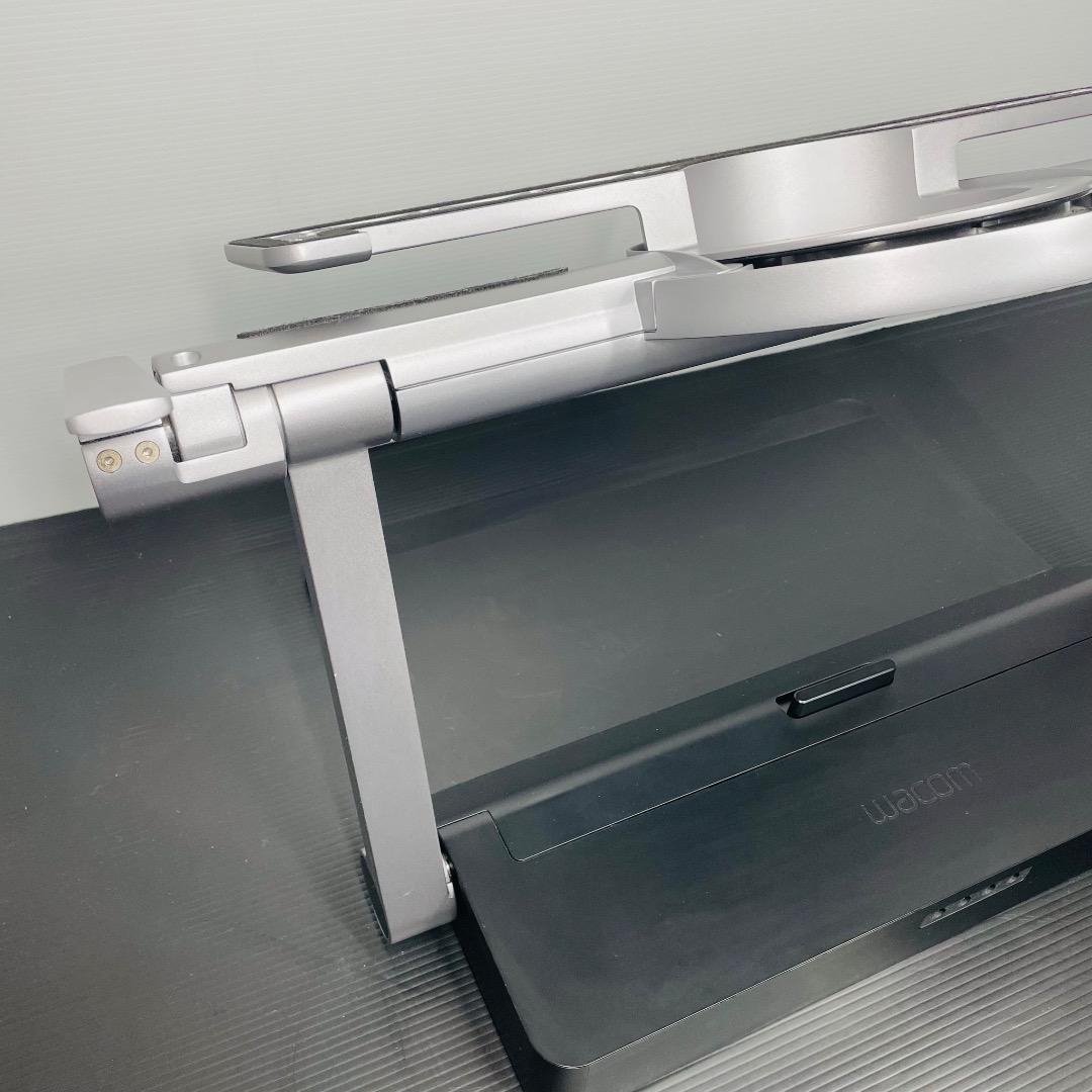 Wacom Ergo Stand（Cintiq Pro 24用）