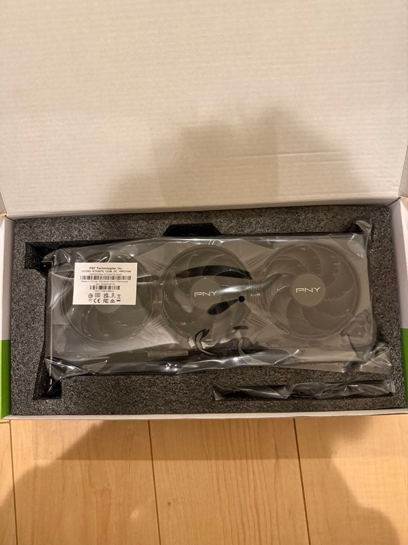 グラフィックボード・グラボ・ビデオカード PNY RTX5070OC 12G