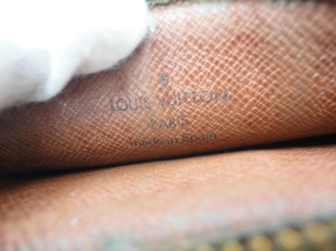 美品★ルイ・ヴィトン モノグラム【ケース】ポルトモネ・シリング★C12