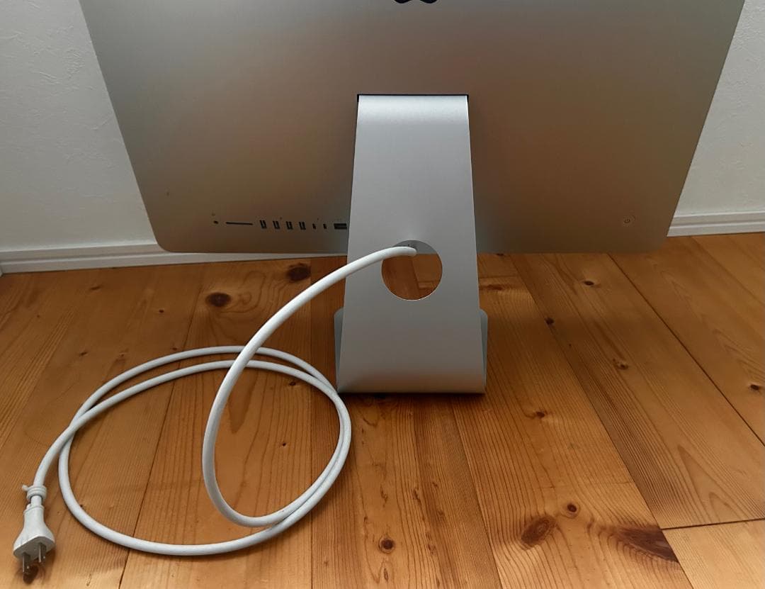 APPLE iMac（Retina 4K,21.5インチ,2019）