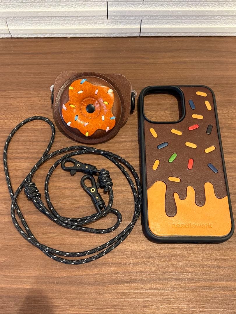 ドーナツデザイン iPhone16ProMaxケースセット　革　新品未使用