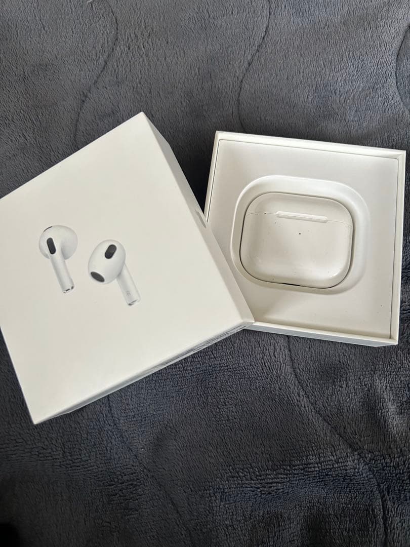 AirPods第三世代本体 箱付き 充電ケーブルなし