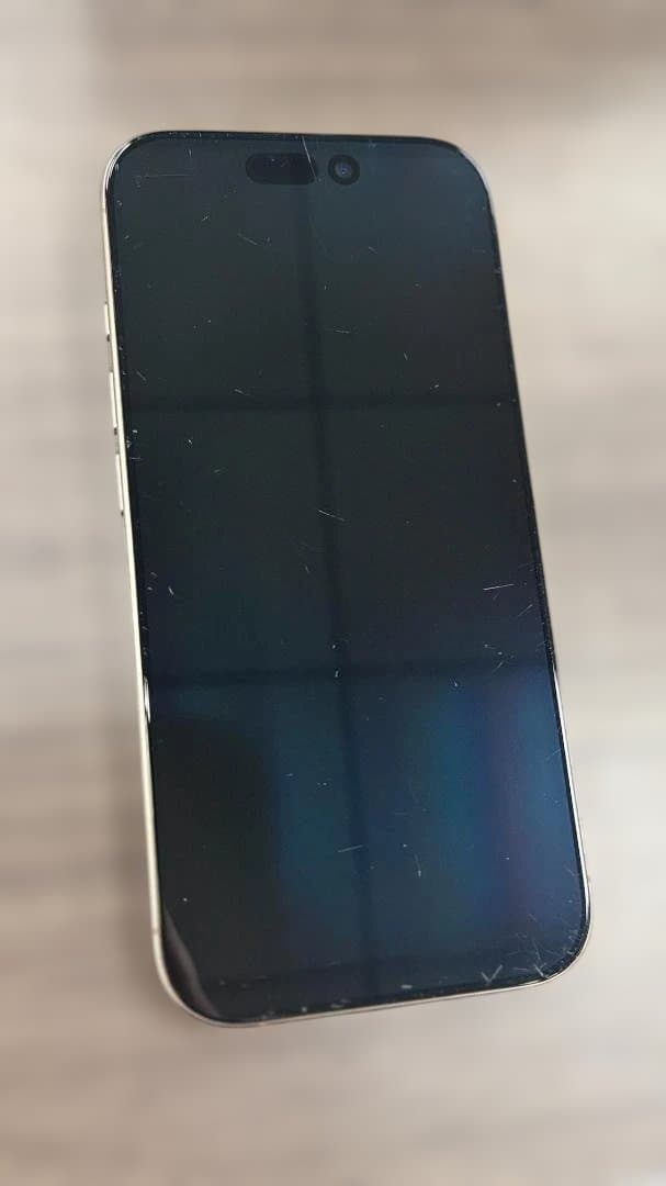 Apple iPhone 16 Pro 256GB SIMロックなし 90%