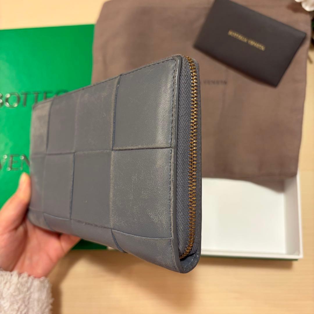 Bottega Veneta 長財布 カセット ジップアラウンド ウォレット