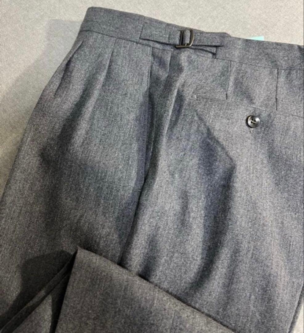 ◉ビームスエフ別注　ジェルマーノ　サイドアジャスター付2アウトプリーツスラックス