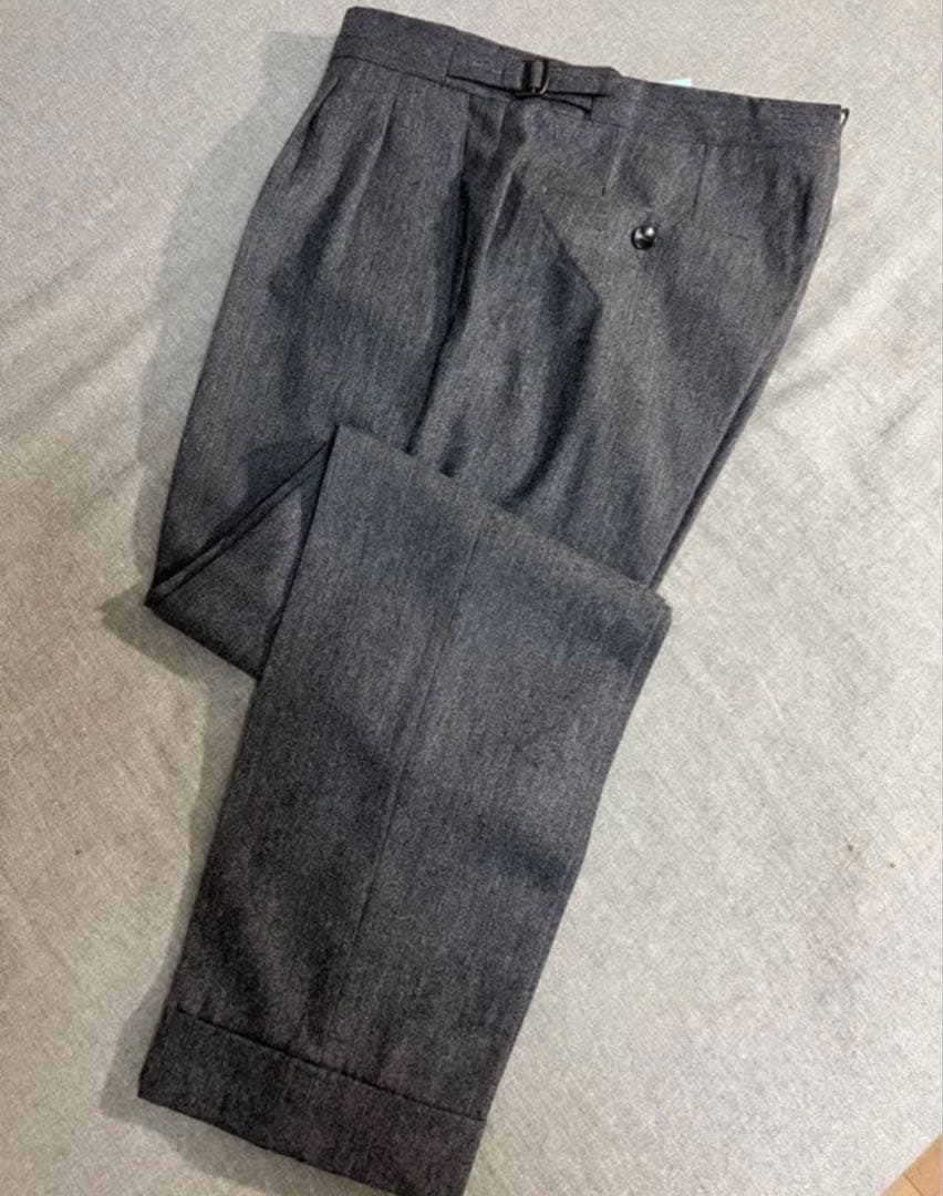 ◉ビームスエフ別注　ジェルマーノ　サイドアジャスター付2アウトプリーツスラックス