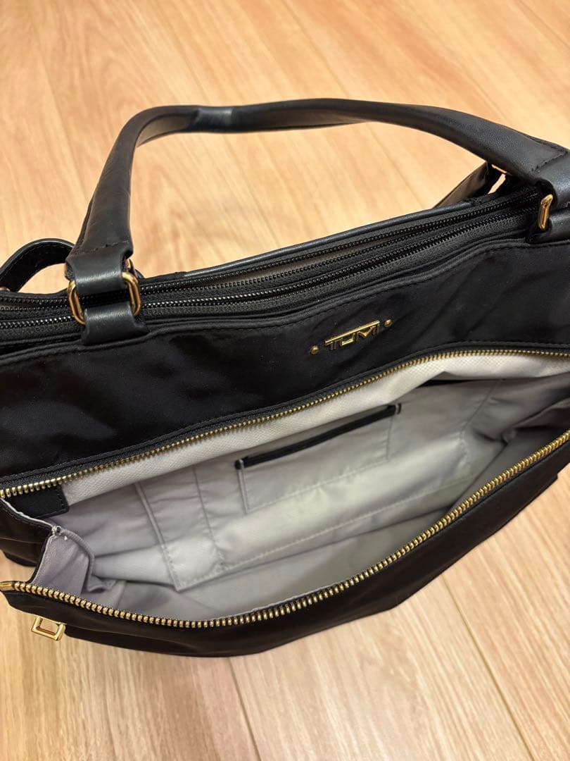 【美品】TUMI ビジネストートバッグ 黒
