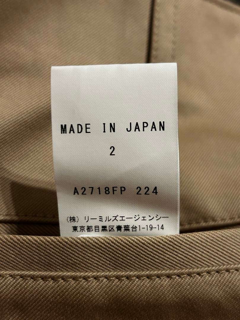 【美品】john smedley　ベージュ チノパン