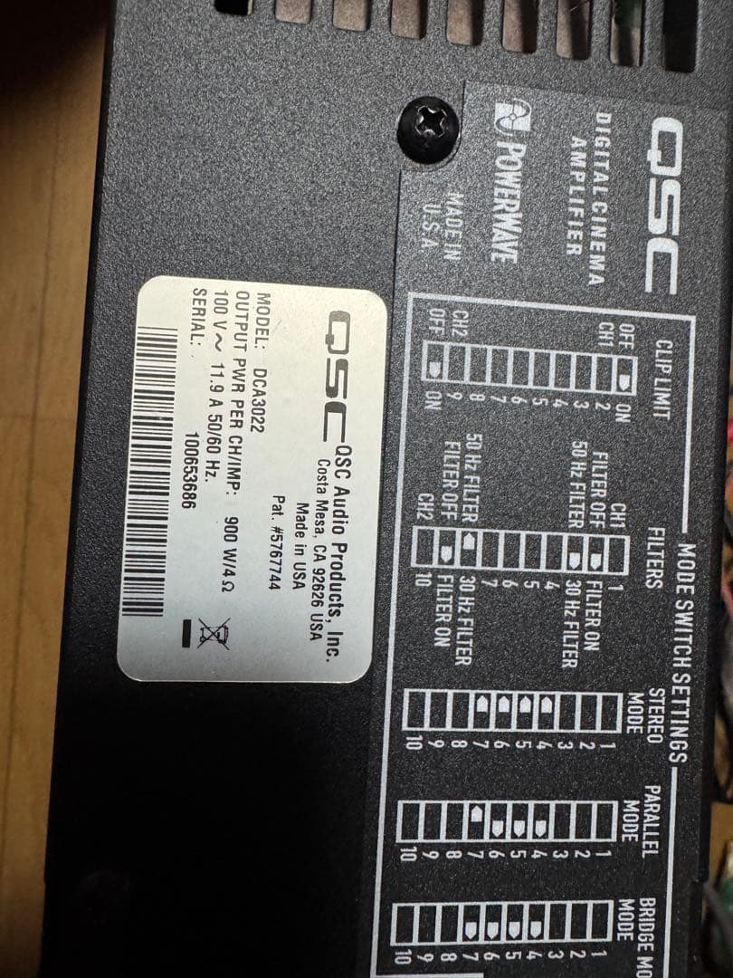 QSC DCA3022 2チャンネルパワーアンプ