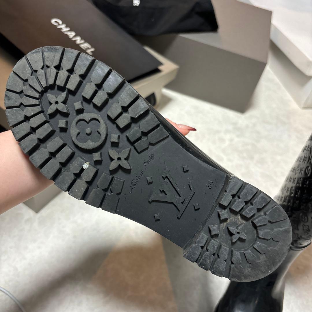 ヴィトン　ブラック ロゴ入り ゴムロングブーツ　レインブーツ