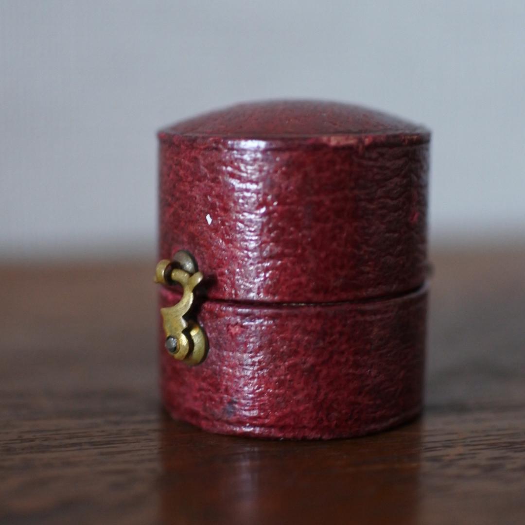 イギリスアンティークリングケース＊英国アンティークリングボックス＊茶レザー＊円形