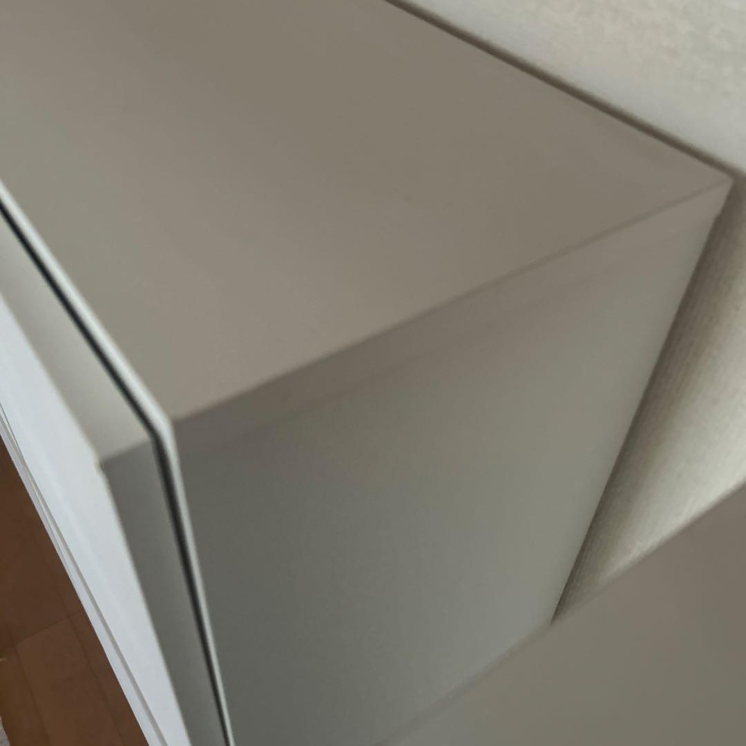 本棚　10月20までの出品です