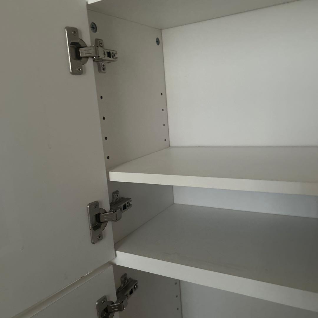 本棚　10月20までの出品です