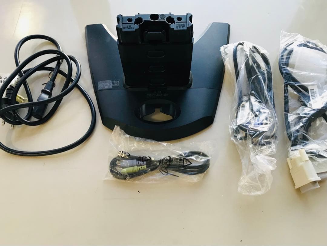 MITSUBISHI RDT232WM-Z 23型ディスプレイ　美品！