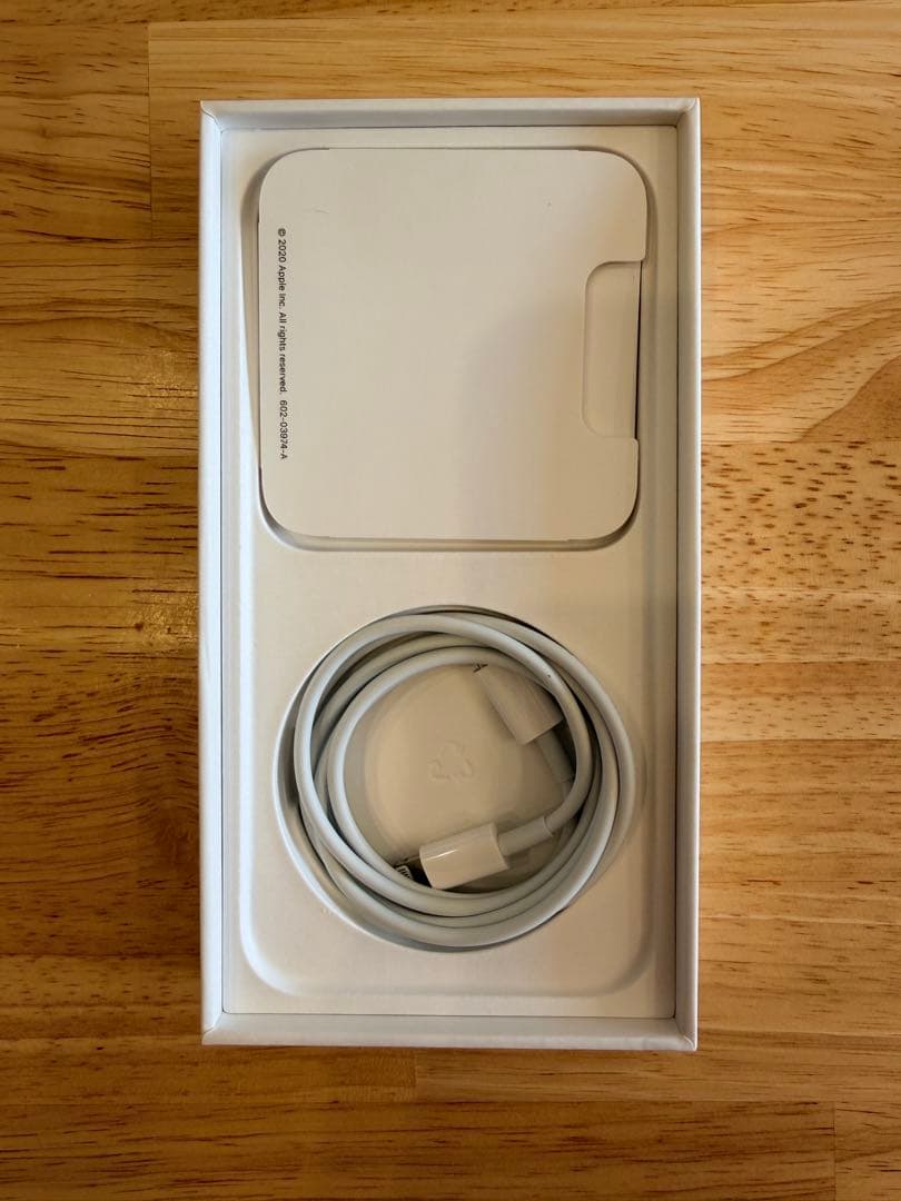 iPhone 12 ホワイト64 GB SIMフリー