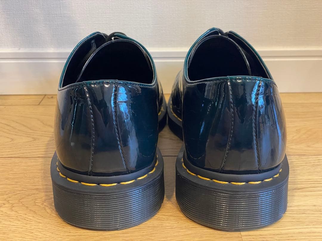 【イギリス購入品】ドクターマーチン ビーガン1461 UK11エナメル　グリーン