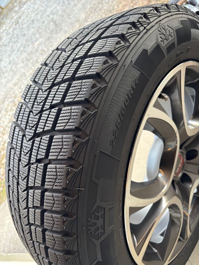 スタッドレスタイヤ・ホイールセット4本 225/60R17