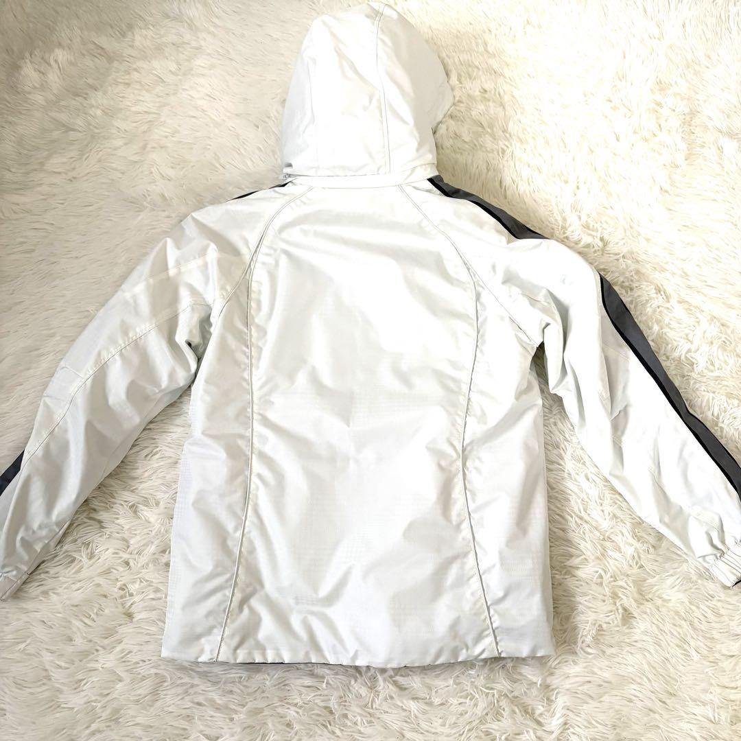 美品☆ellesse ITALY エレッセ　スキーウェア　上S 下M ホワイト