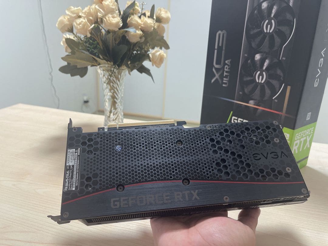グラフィックボード・グラボ・ビデオカード GeForce RTX 3070 Ti XC3 Ultra