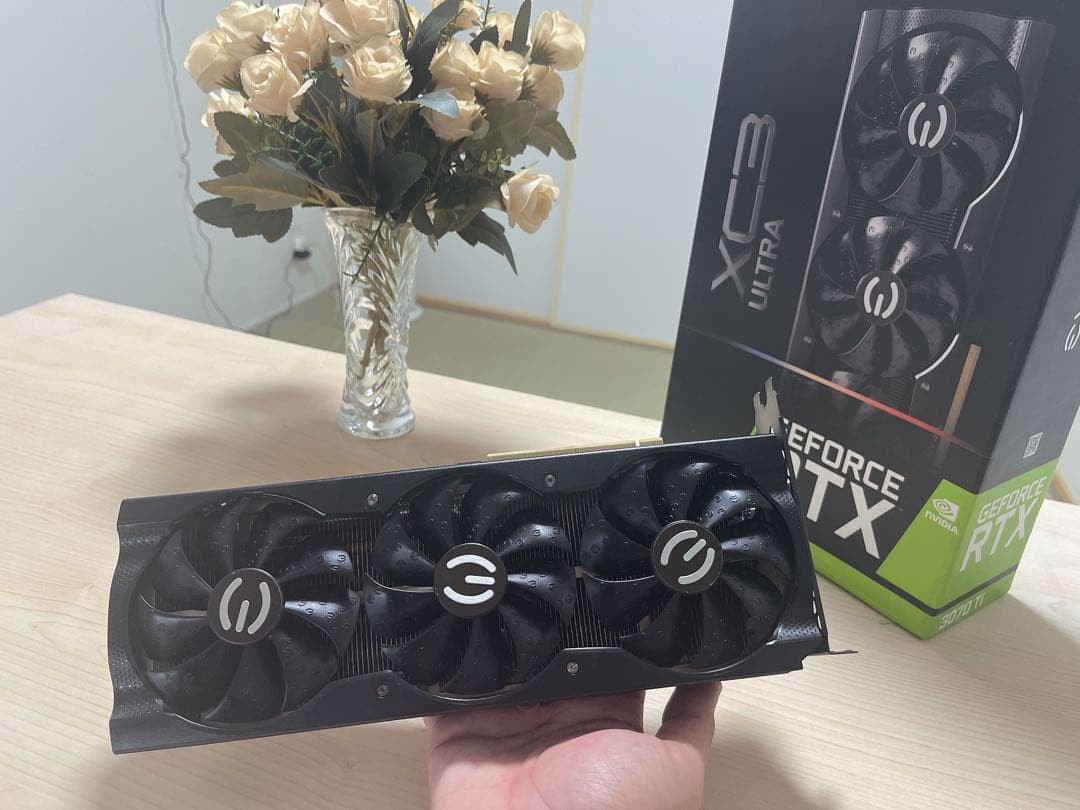 グラフィックボード・グラボ・ビデオカード GeForce RTX 3070 Ti XC3 Ultra