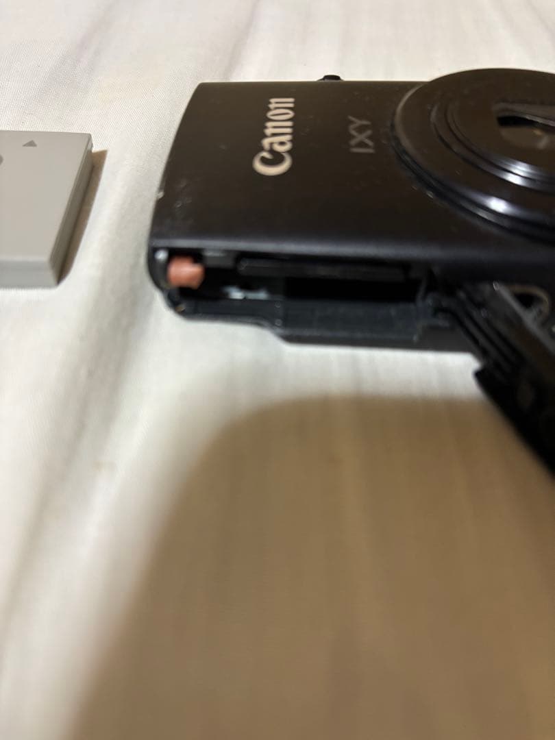 Canon IXY 600f コンパクトデジタルカメラ ジャンク品