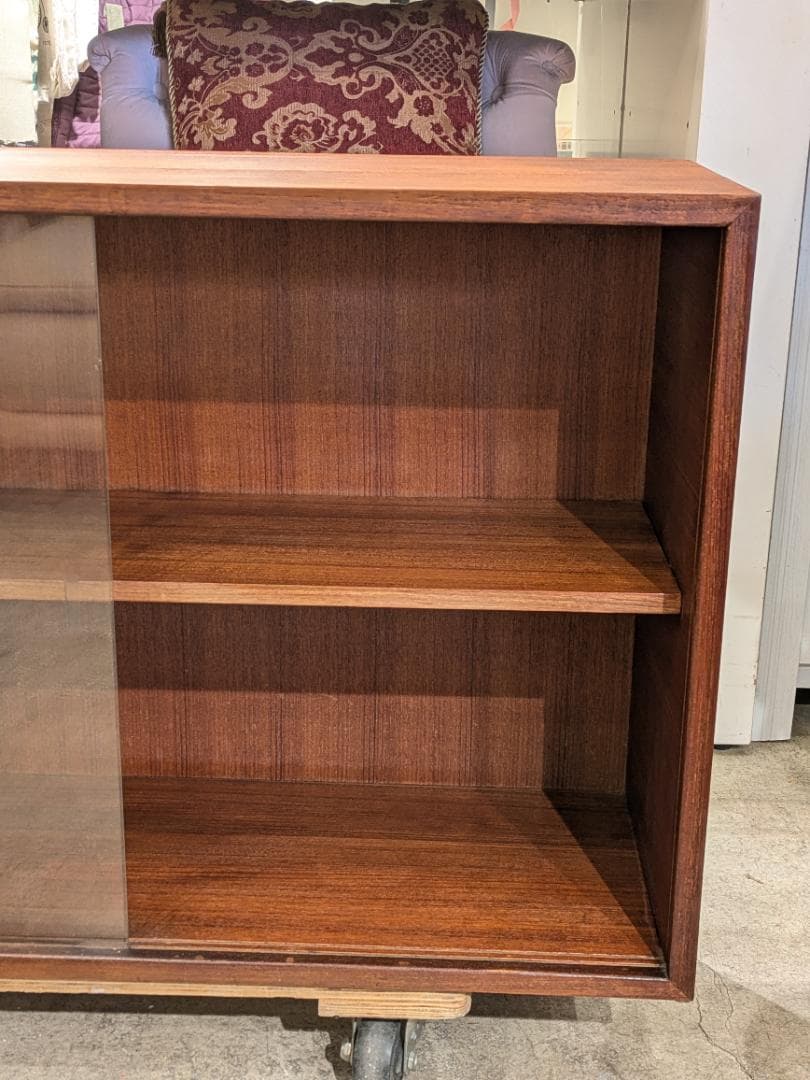 50%値下【希少】 ミッドセンチュリー チーク サイドボード キャビネット 無垢