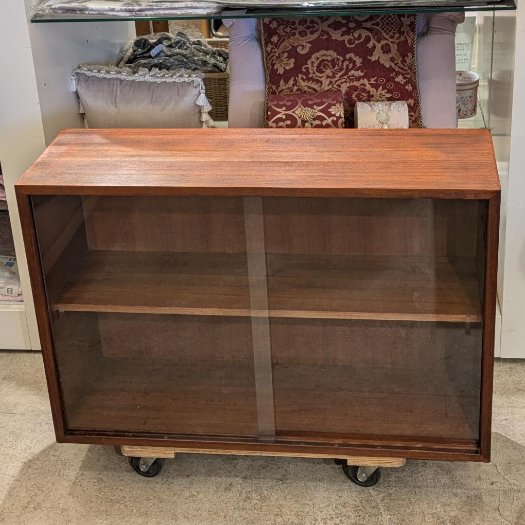 50%値下【希少】 ミッドセンチュリー チーク サイドボード キャビネット 無垢