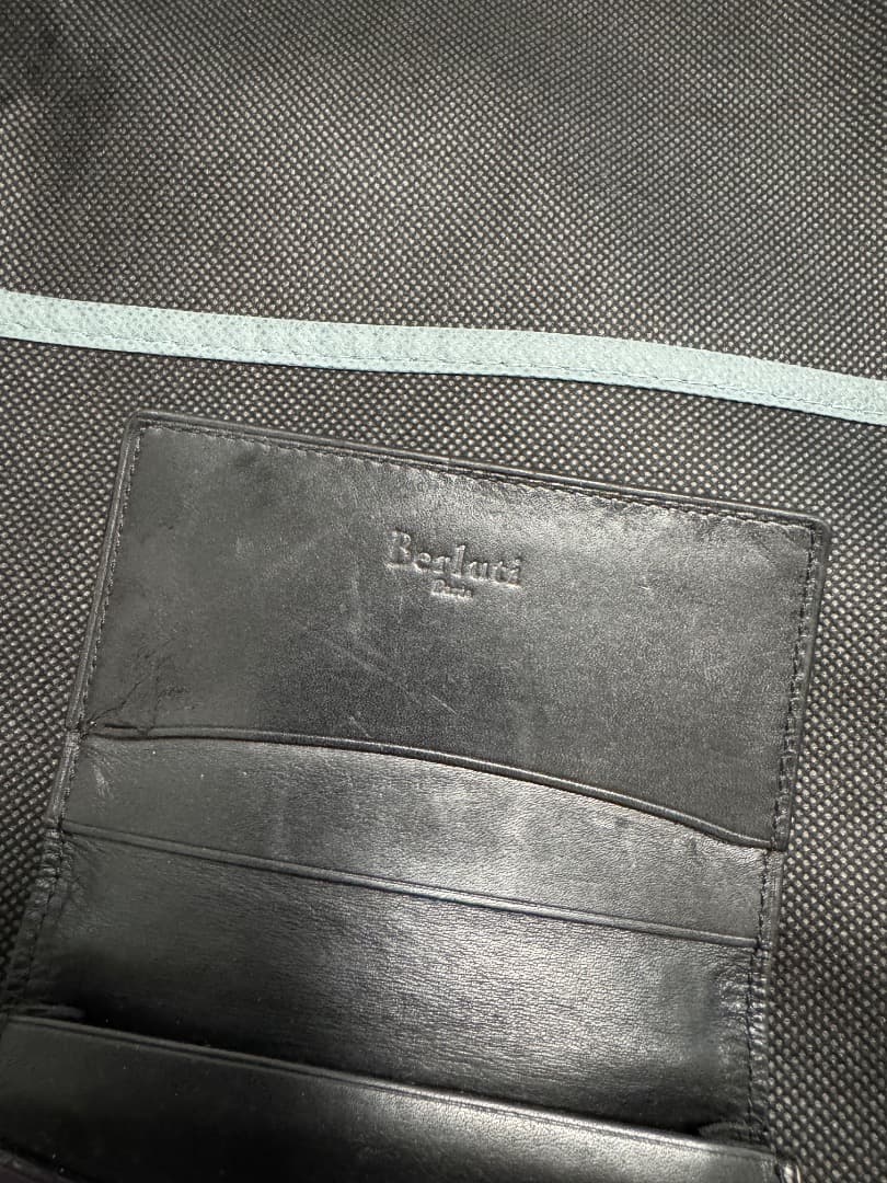 【ベルルッティ】紫色 レザー 名刺入れ