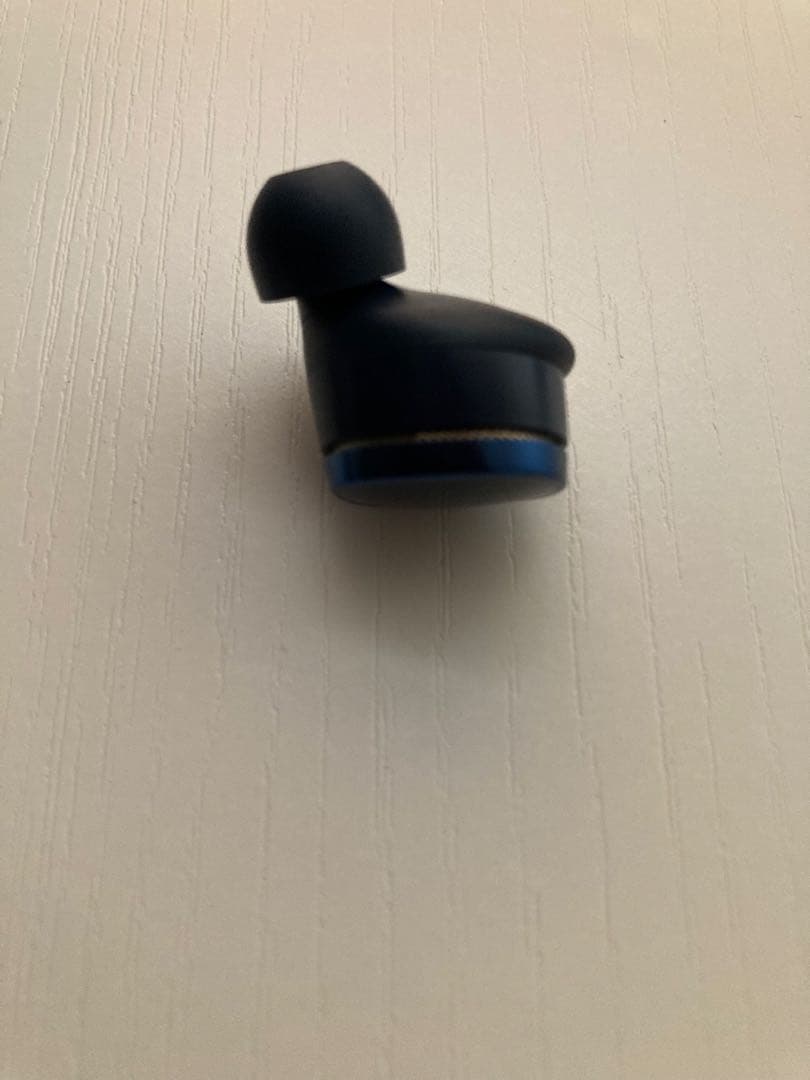 Bowers & Wilkins PI8 ワイヤレスイヤホン ネイビー