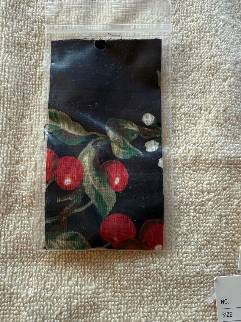 【美品】ピンクハウス　黒さくらんぼワンピース