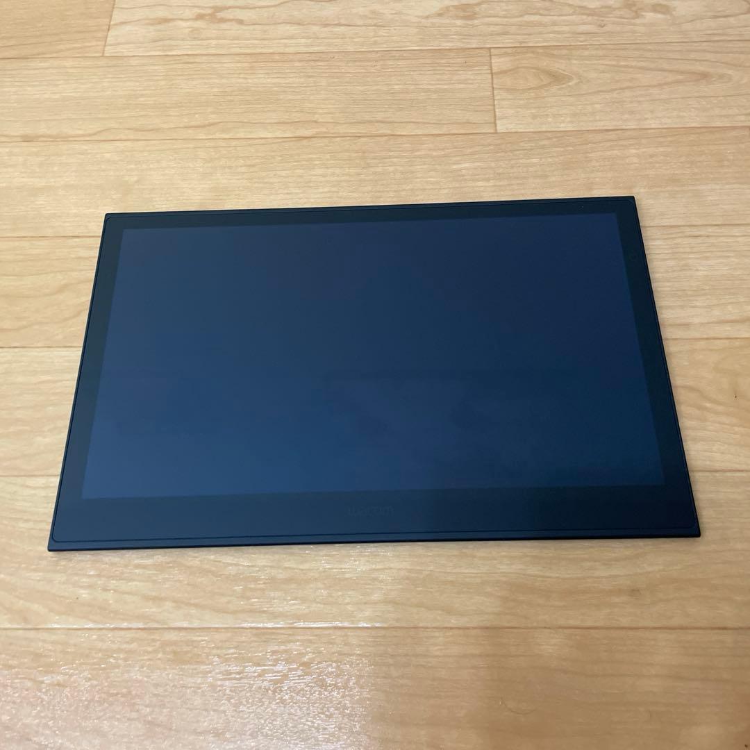 Wacom Movink 13 専用スタンド、ケース付き