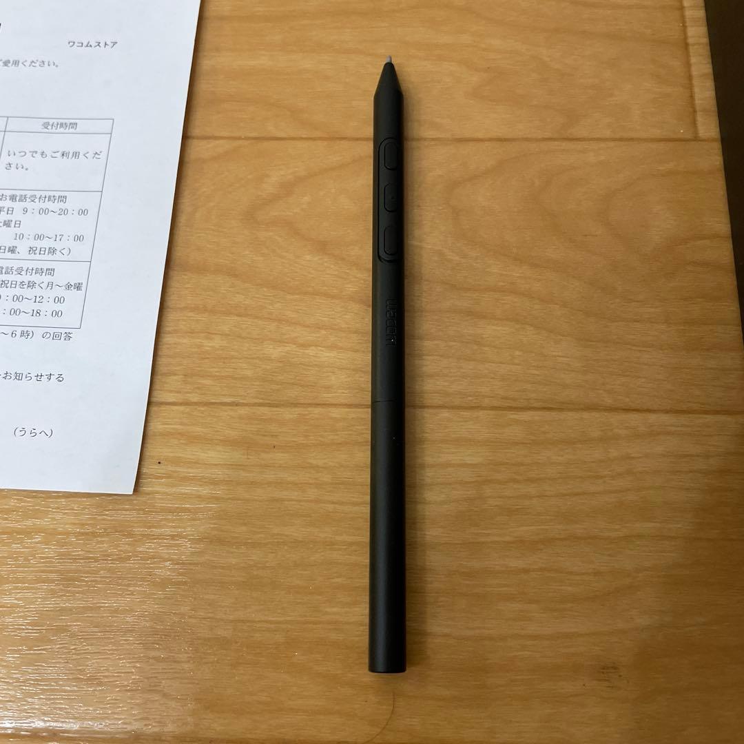 Wacom Movink 13 専用スタンド、ケース付き