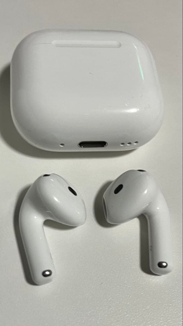 Apple AirPods4 アクティブノイズキャンセリング有り