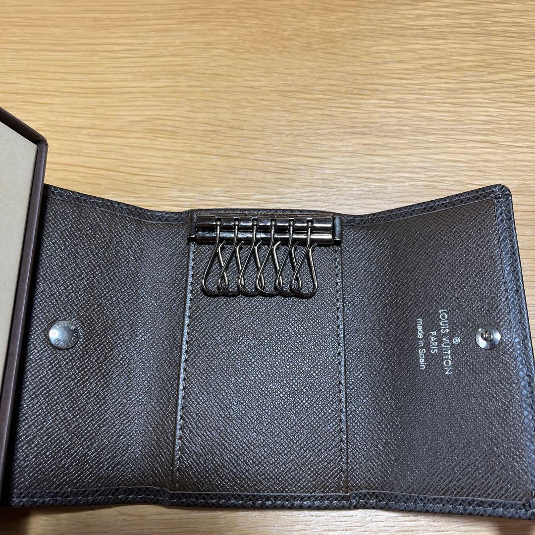 LOUIS VUITTON キーケース