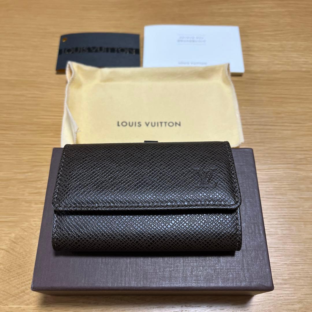 LOUIS VUITTON キーケース