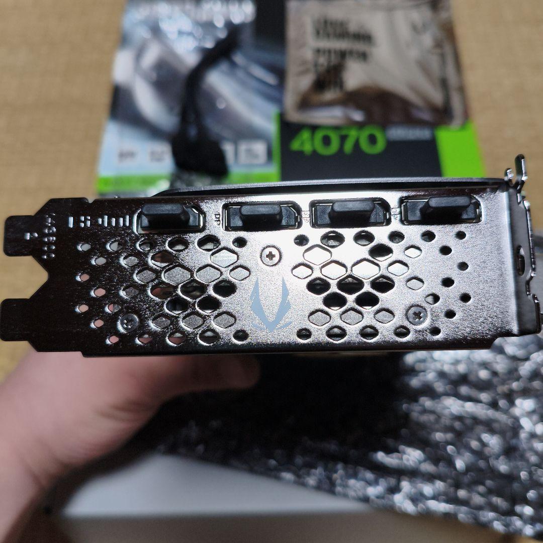 グラフィックボード・グラボ・ビデオカード ZOTAC GAMING GeForce RTX 4070 SUPER