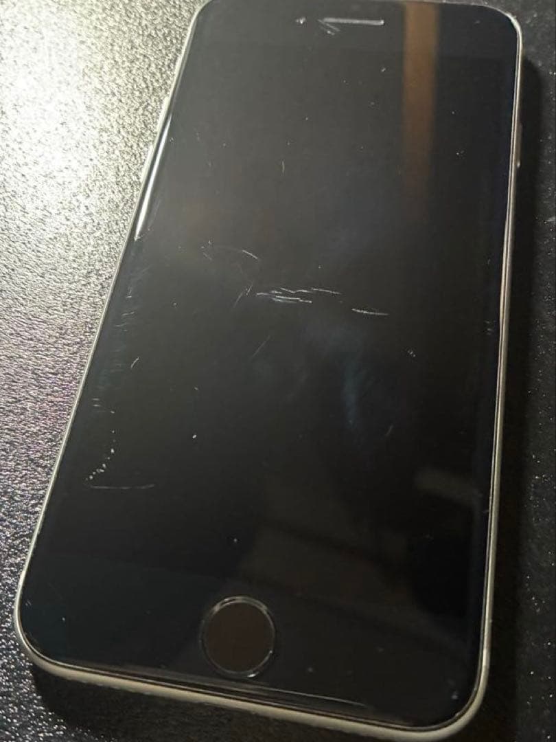 【第2世代】iPhoneSE 64GB ホワイト SIMフリー