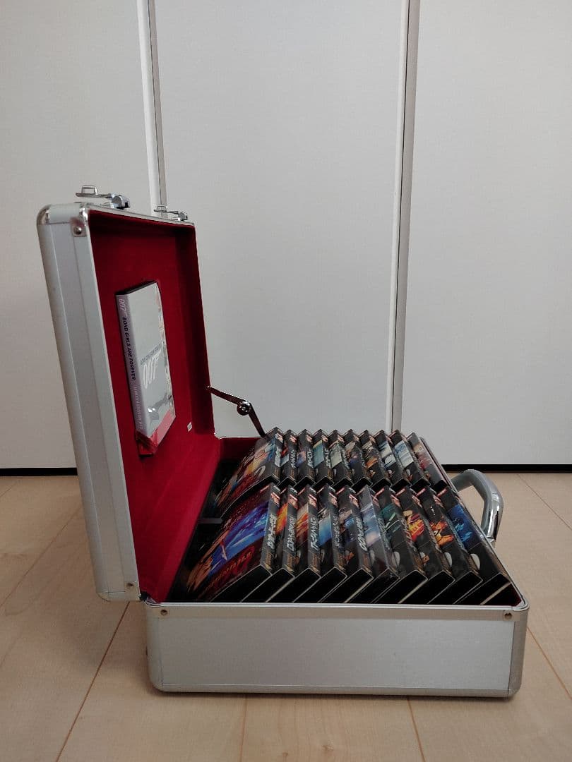 007　アルティメットコレクション　DVDBOX