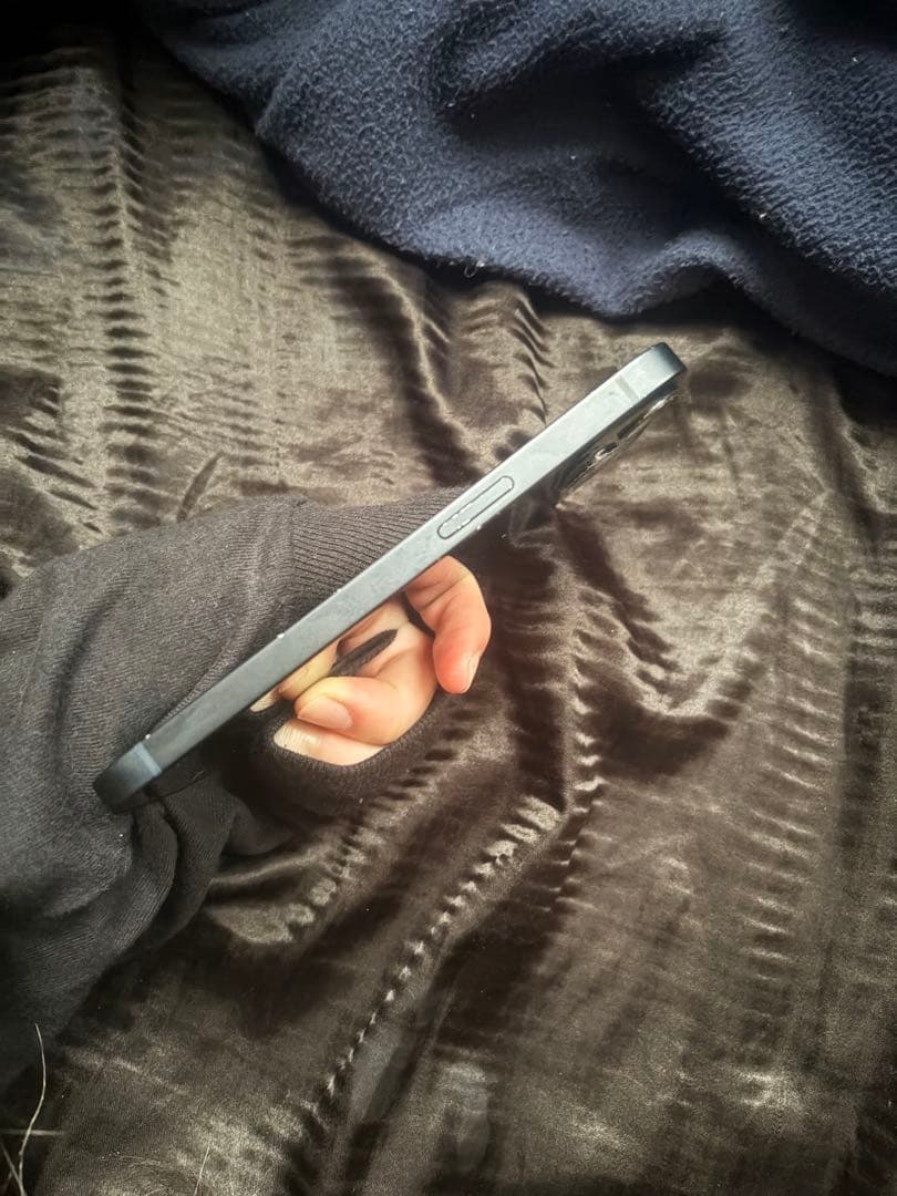 iPhone13 256G ミッドナイト