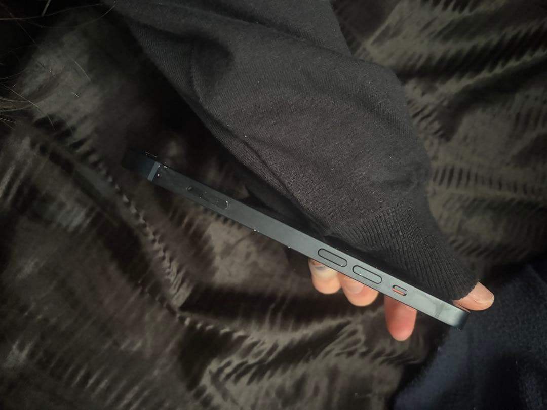 iPhone13 256G ミッドナイト