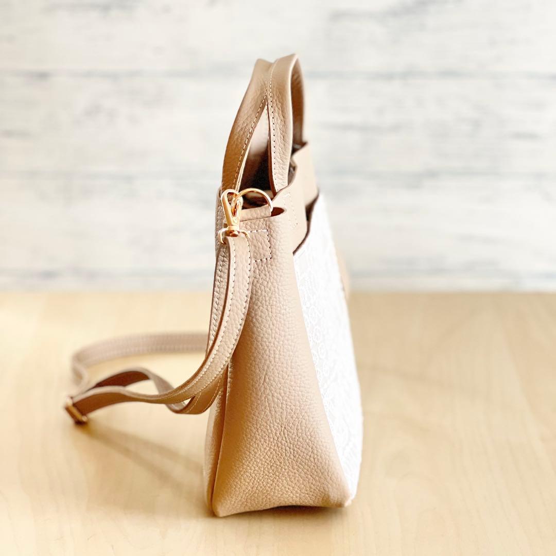 トート型本革ショルダーバッグ TB602-023