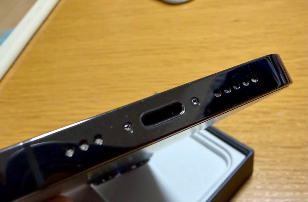 Katts Apple iPhone 13 Pro グラファイト 本体