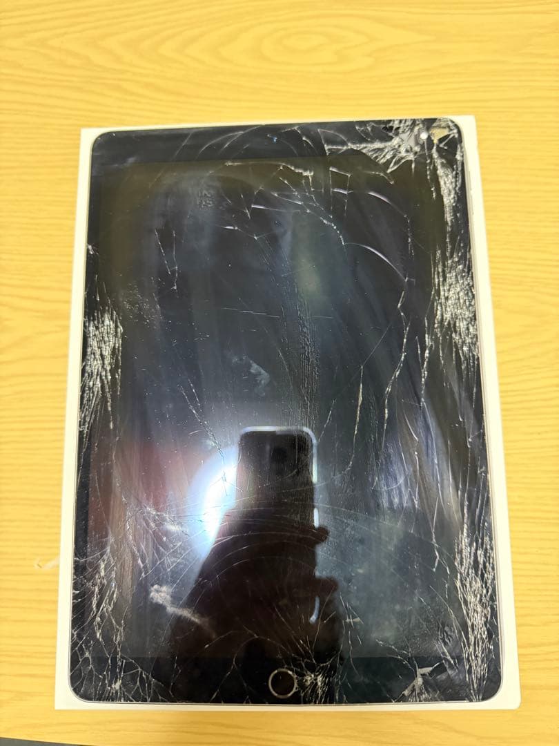 iPad Air3 Wi-Fi 画面割れあり