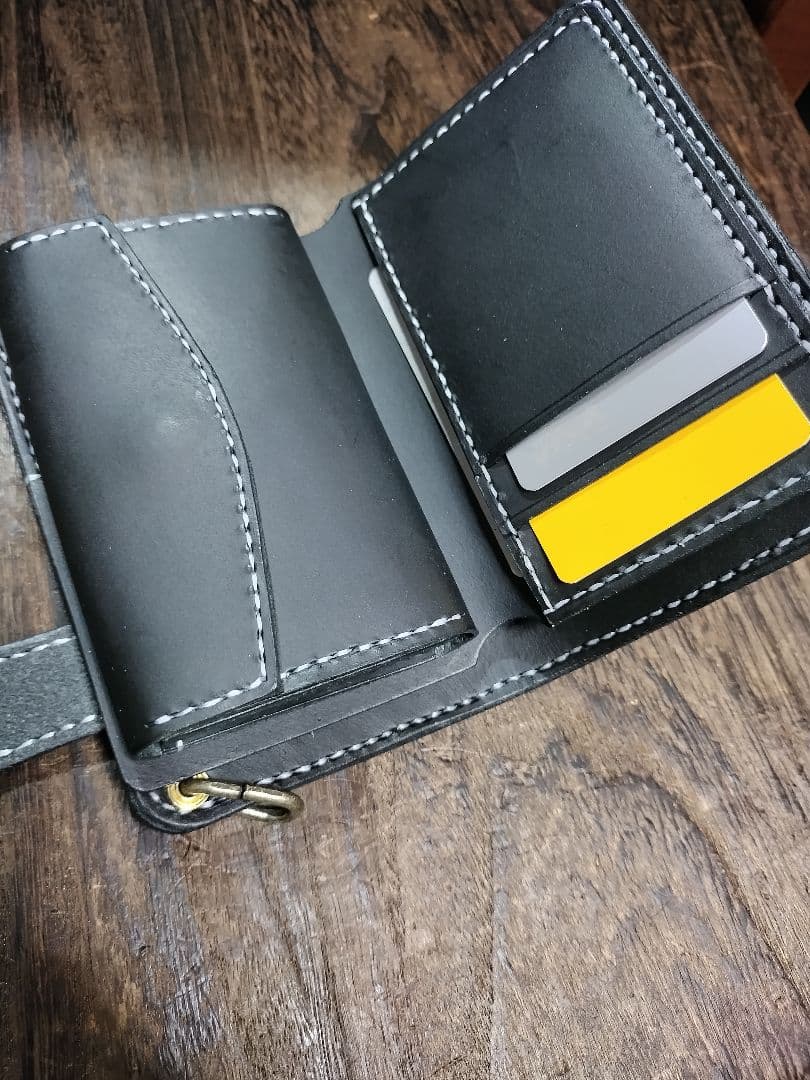 ブラック☆MiddleLeatherWalletミドルウォレット✮フラップ全縫い