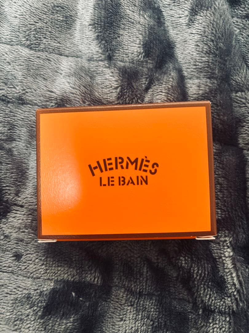 【エルメス シャワージェル ボディローション カバーの3点セット】