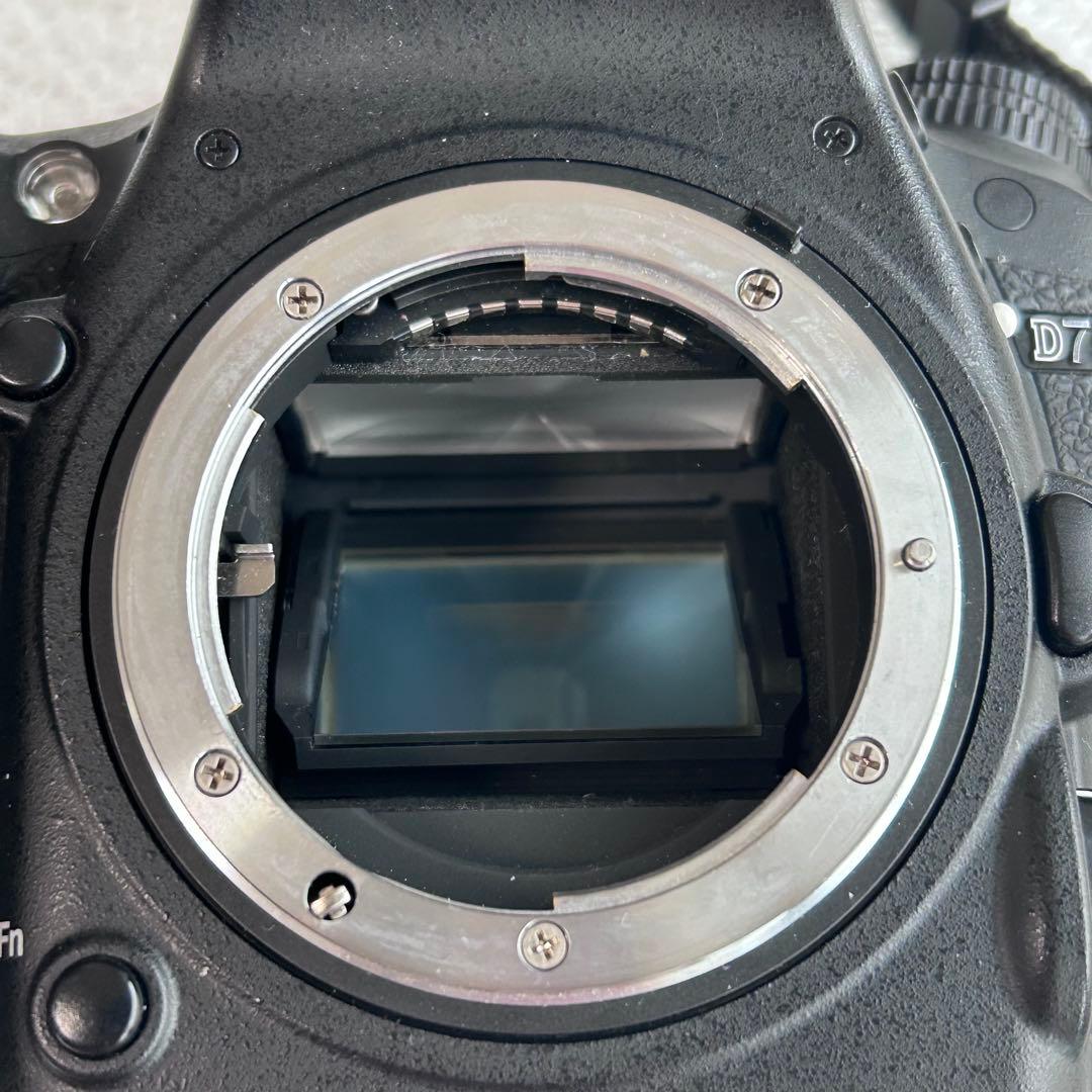 Nikon D750 一眼レフカメラ 本体　縦グリップ付き