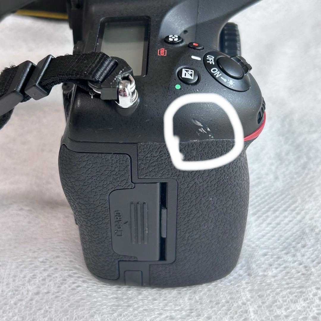 Nikon D750 一眼レフカメラ 本体　縦グリップ付き