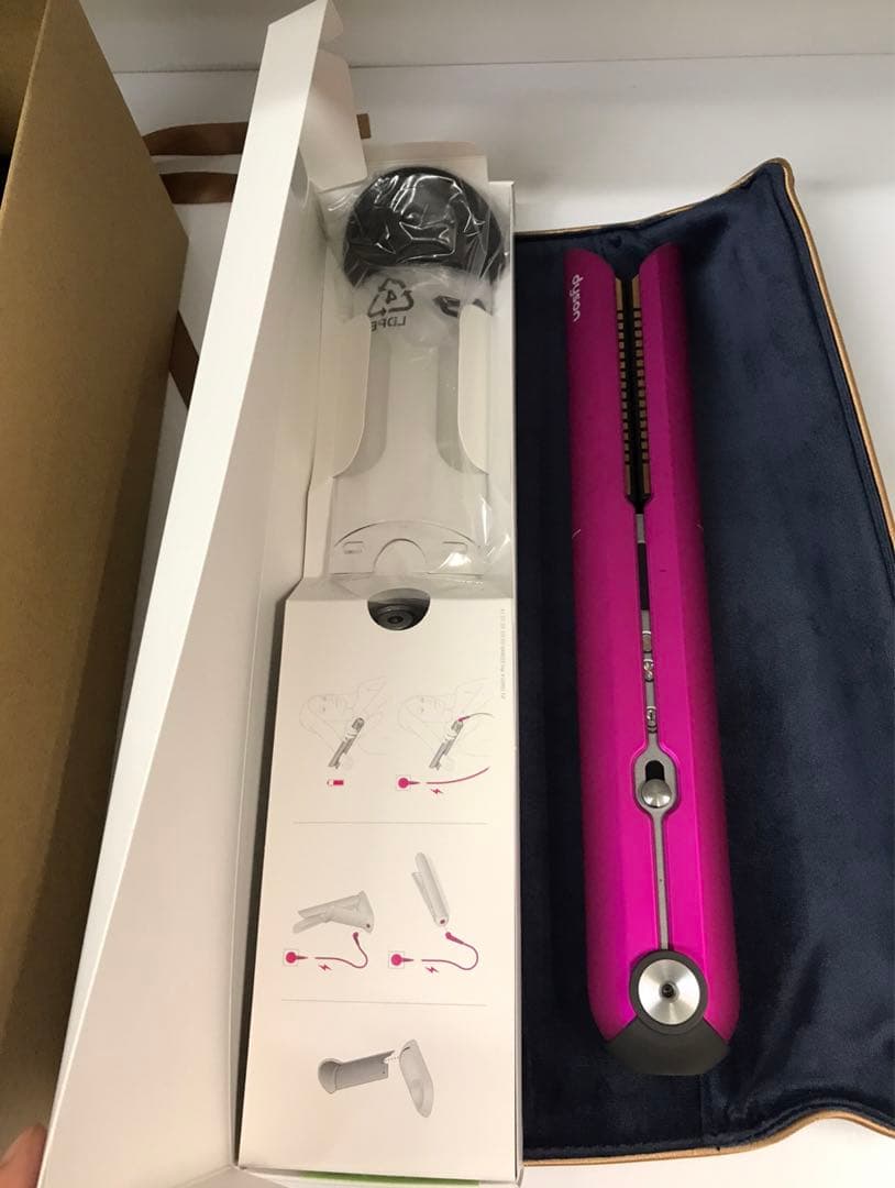 美品 【特売】Dyson ダイソン・ヘアアイロン・HS03 FBN