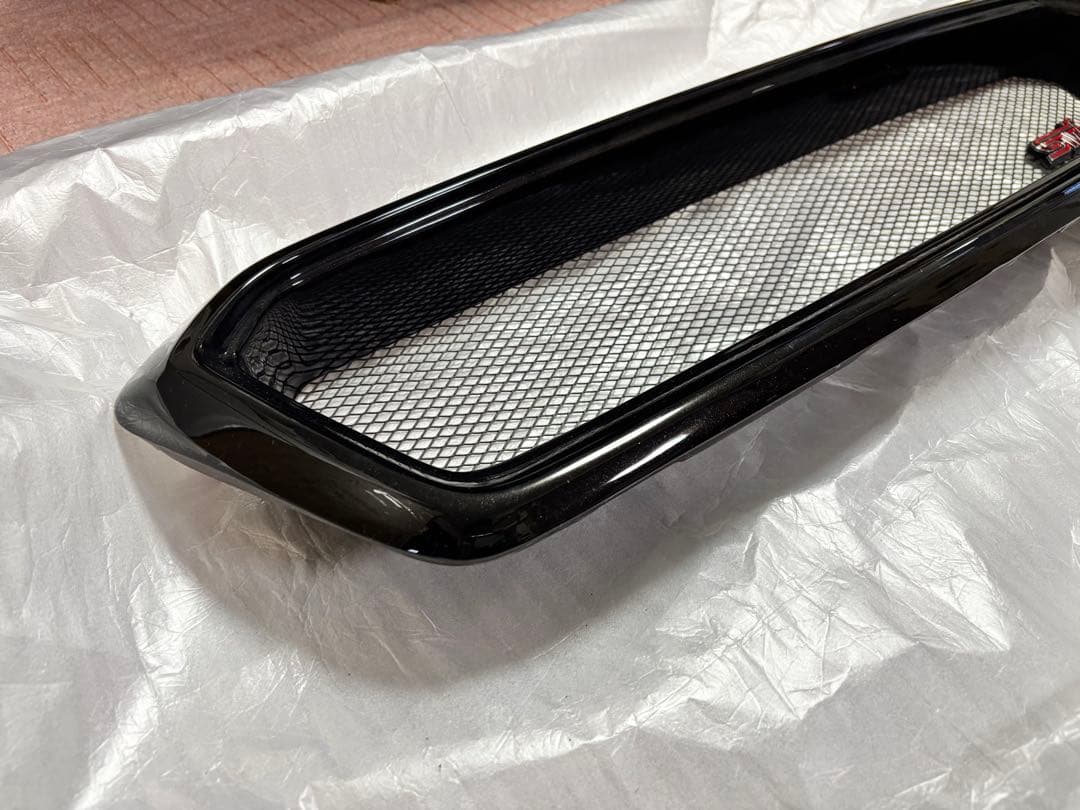 レヴォーグ グリル 社外品 塗装済み